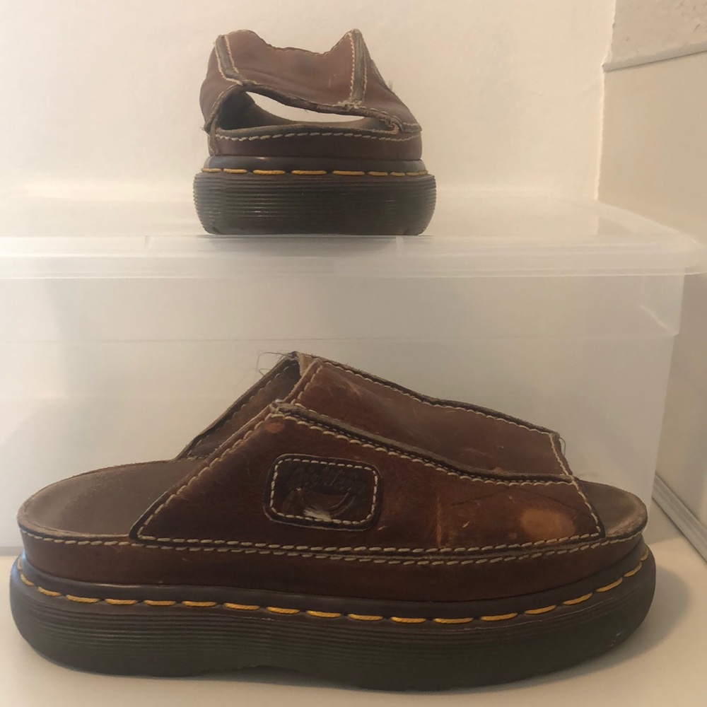 Vintage Dr Martens 8442 leather slides, mid to late 90’s